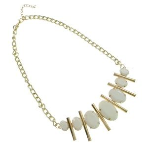 😀 New Lightweight Art Deco Acrylic Cab Necklace